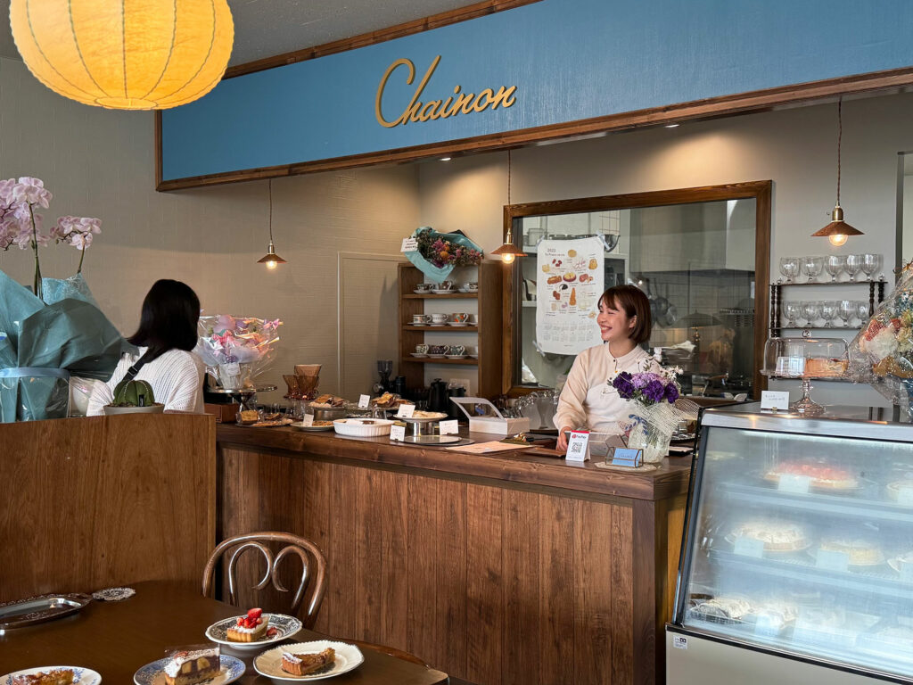 季節のフルーツタルトや焼き菓子がおいしいケーキカフェ『CHAINON』|那覇市小禄