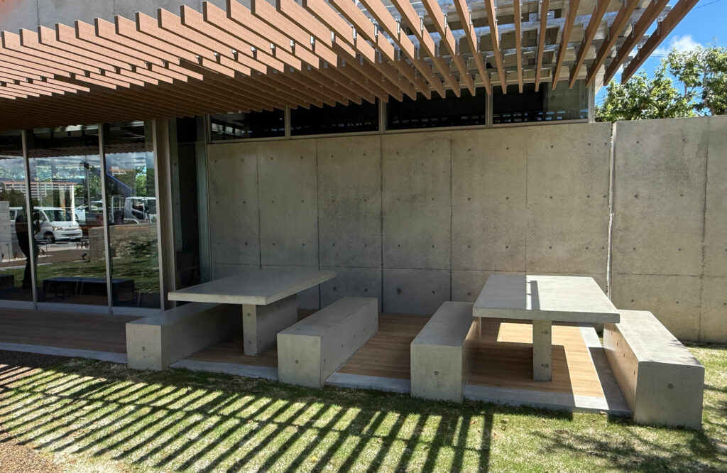 沖縄県内初の公園内店舗『スターバックス コーヒー 那覇鏡原店』が2025年9月1日オープン|那覇市鏡原町漫湖公園内