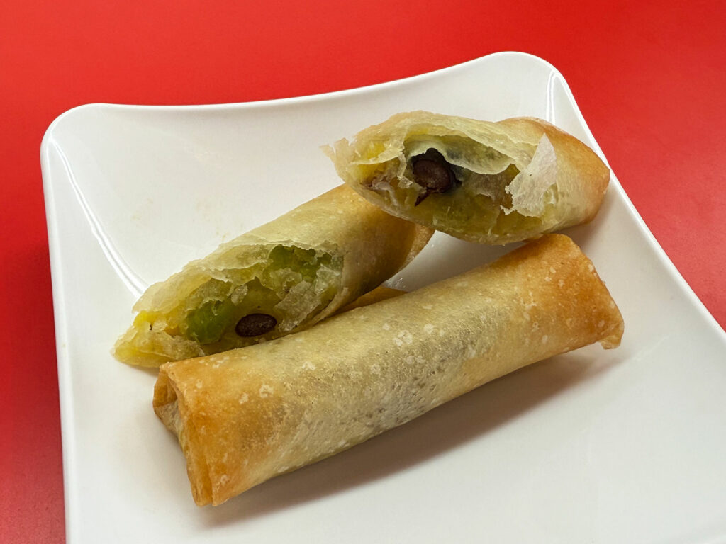 アツアツ!パリパリ!具沢山の揚げたて春巻きの専門店『飲茶てんてん』|那覇市小禄