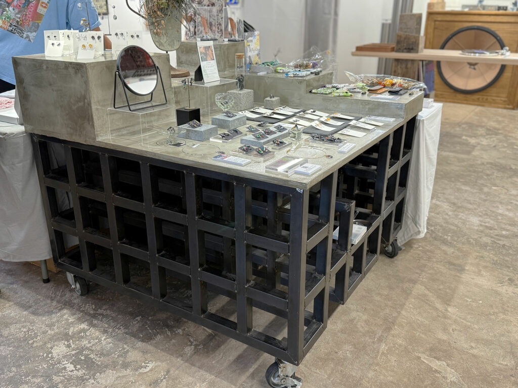 アートギャラリー&ショップ『HONNO PARK（ホンノパーク）』で気軽にアートに触れよう｜那覇市小禄