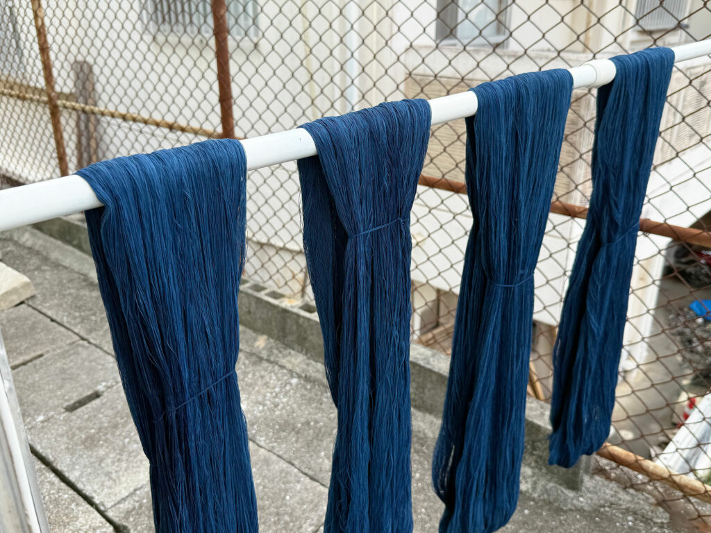 「藍染」がはじまりましたよ！【小禄クンジー研究会だより no.1】｜那覇市字小禄