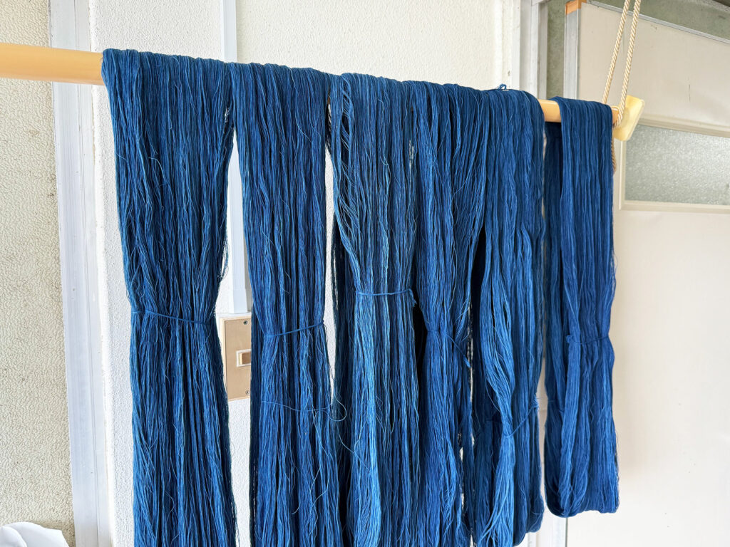 「藍染」がはじまりましたよ！【小禄クンジー研究会だより no.1】｜那覇市字小禄