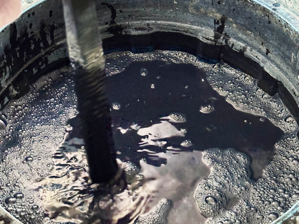 「藍染」がはじまりましたよ！【小禄クンジー研究会だより no.1】｜那覇市字小禄