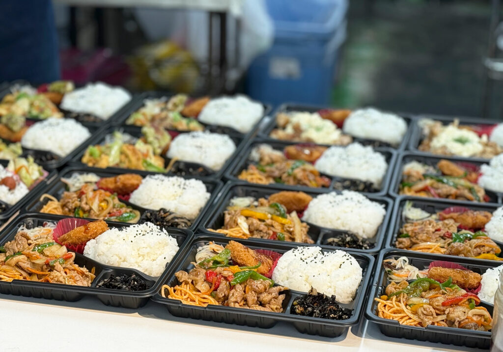 防腐剤不使用&ヘルシーな揚げ物の ”うちなー弁当” が絶品『ライズキッチン』|那覇市鏡原町