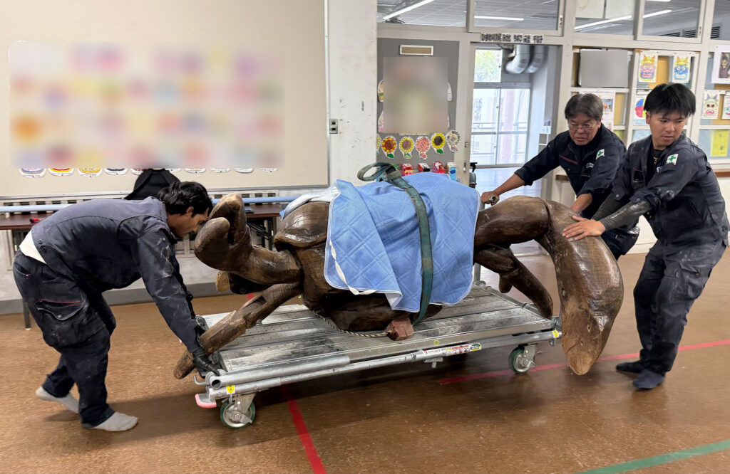 小禄小学校のシオマネキが干潟へ里帰り【後編】シオマネキ引っ越し大作戦!( 2026年2月21日)|主催:漫湖水鳥・湿地センター管理運営協議会|那覇市立小禄小学校