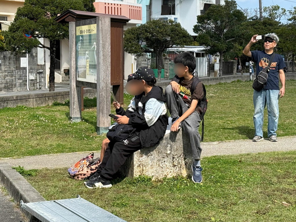 小禄小学校のシオマネキが干潟へ里帰り【後編】シオマネキ引っ越し大作戦!( 2026年2月21日)|主催:漫湖水鳥・湿地センター管理運営協議会|那覇市立小禄小学校