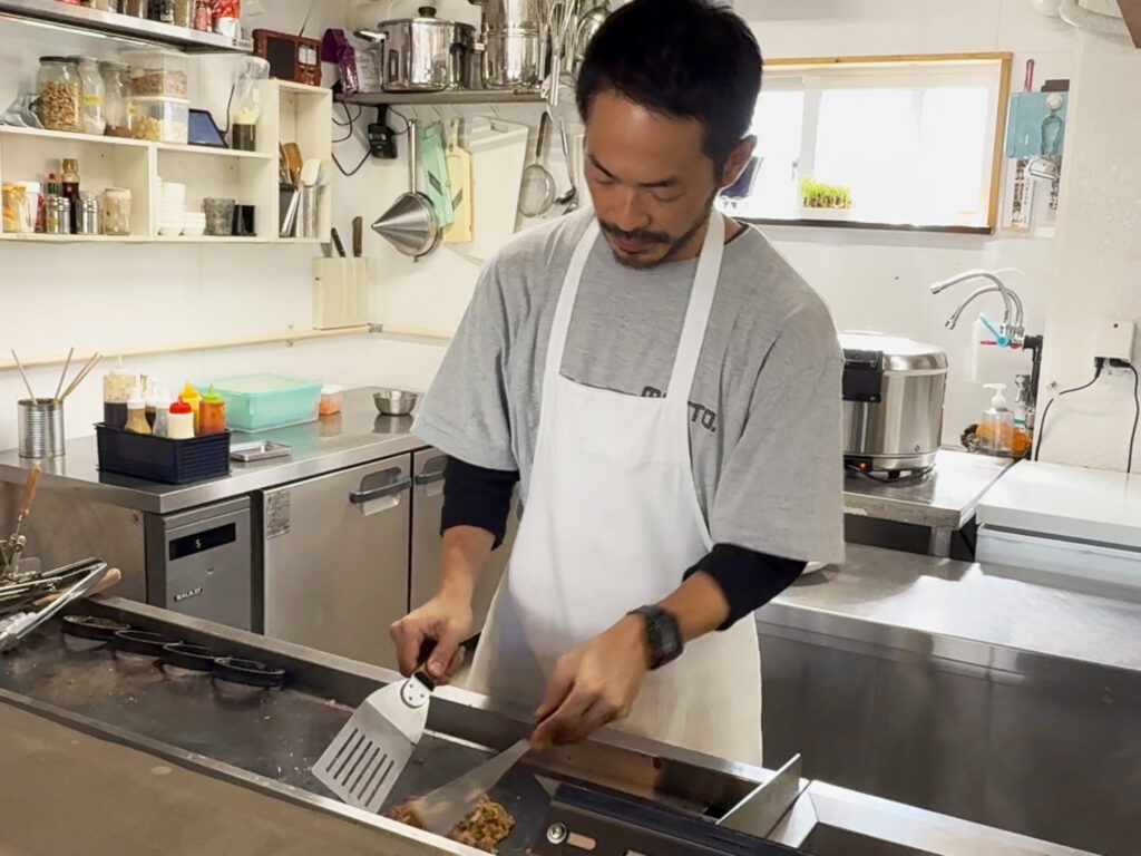 鉄板で仕上げる自家製食パンのサンドウィッチ『THE MATTO（ザ マットー）』｜那覇市赤嶺