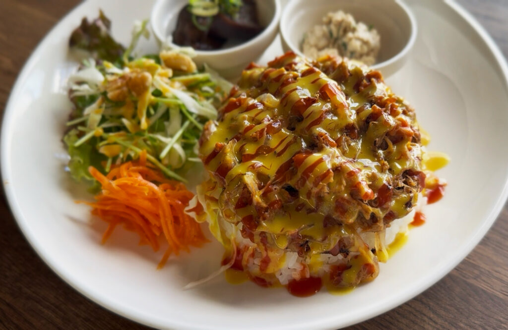 鉄板で仕上げる自家製食パンのサンドウィッチ『THE MATTO（ザ マットー）』｜那覇市赤嶺